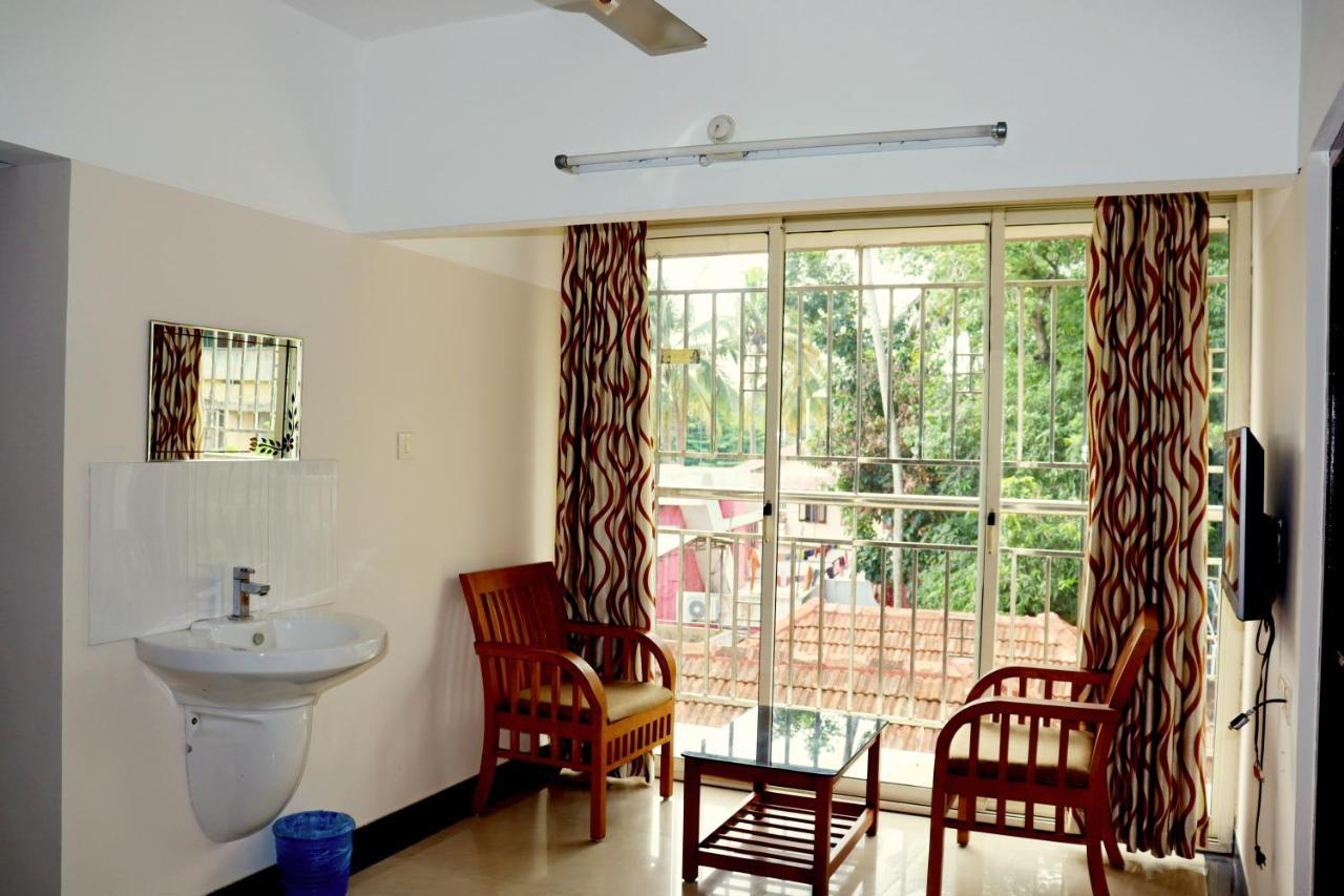 Hotel Uthradam Towers Thiruvananthapuram Exterior foto